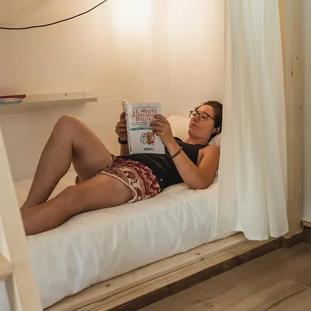 Hostel Diffuso Antagonisti *