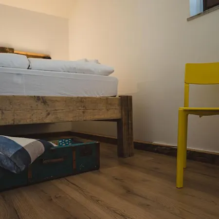 Diffuso Antagonisti Hostal