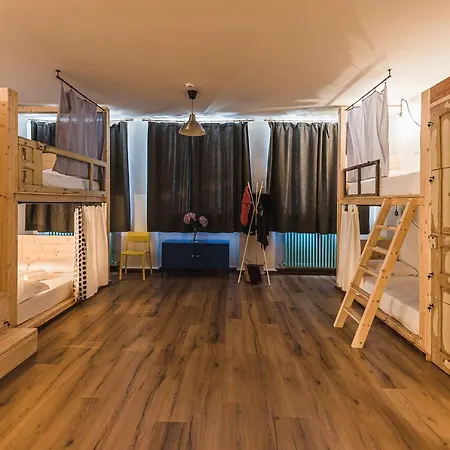 Hostel Diffuso Antagonisti Melle