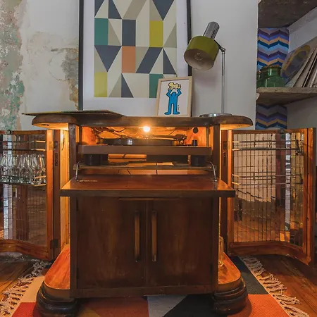 Diffuso Antagonisti Hostal *