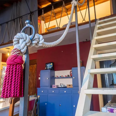 Diffuso Antagonisti Hostal *