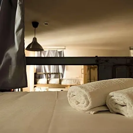 Auberge de jeunesse Diffuso Antagonisti *